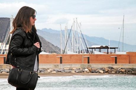 Comfy and ready for a large walk Comfy and ready for a large walk