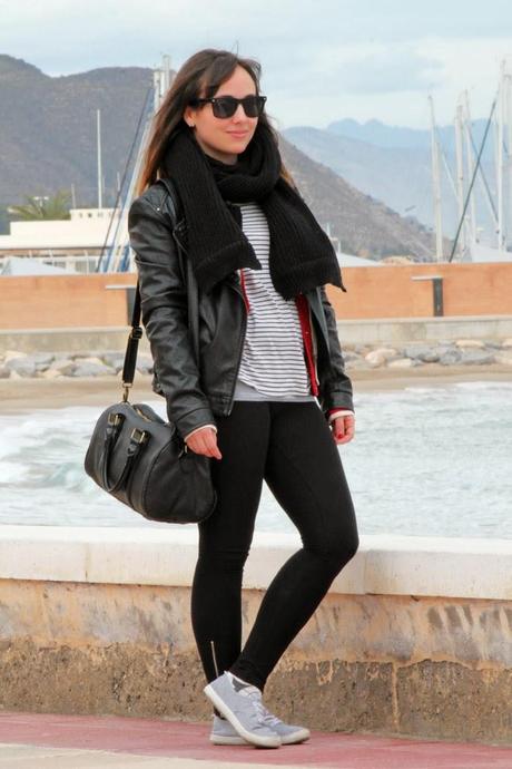 Comfy and ready for a large walk Comfy and ready for a large walk