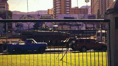 Masacran estudiantes en Venezuela!! URGENTE Masacran estudiantes en Venezuela!! URGENTE