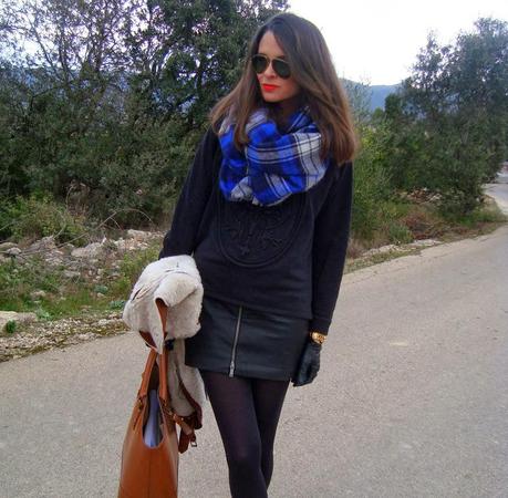 AZUL, NEGRO Y CAMEL AZUL, NEGRO Y CAMEL