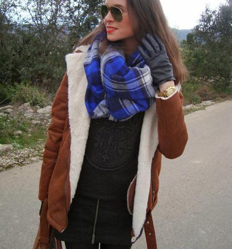 AZUL, NEGRO Y CAMEL AZUL, NEGRO Y CAMEL