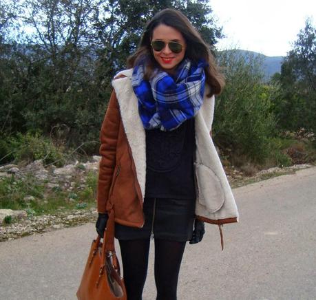 AZUL, NEGRO Y CAMEL AZUL, NEGRO Y CAMEL