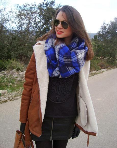 AZUL, NEGRO Y CAMEL AZUL, NEGRO Y CAMEL