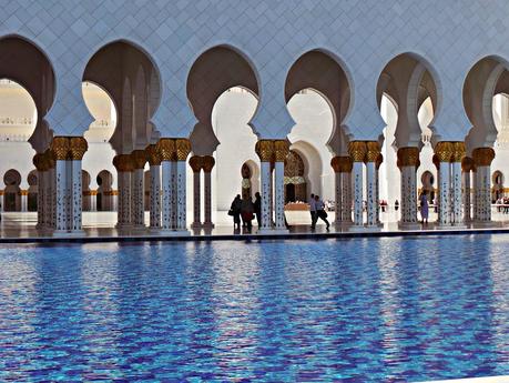 La Gran Mezquita de Abu Dhabi La Gran Mezquita de Abu Dhabi