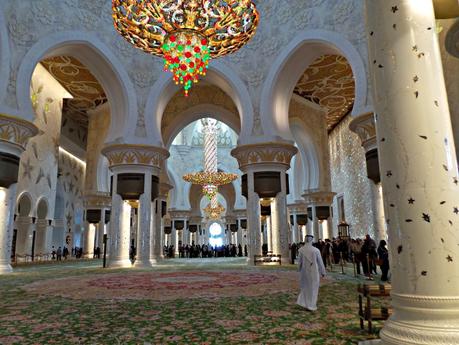 La Gran Mezquita de Abu Dhabi La Gran Mezquita de Abu Dhabi