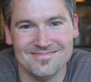 Drew Pearce dice que su guión para Runaways era como El Padrino Drew Pearce