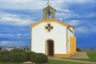 Puerto de Vega, capilla de La Atalaya