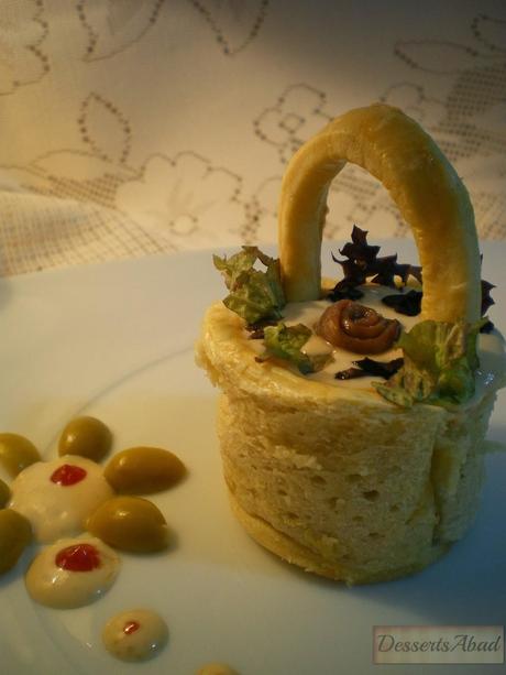 Cestitas de pollo con crema de anchoas y alcaparras Cestitas de pollo con crema de anchoas y alcaparras