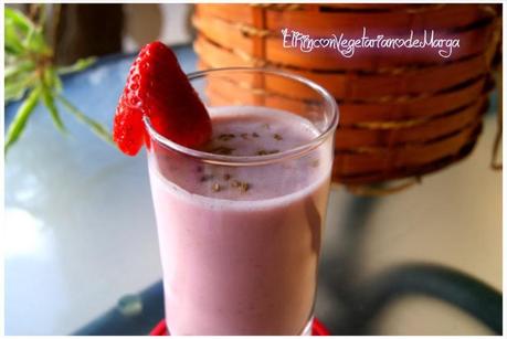 Batido de fresas y almendra Batido de fresas y almendra