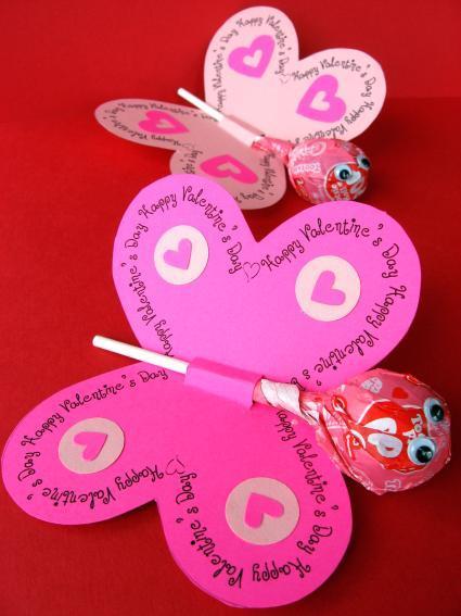 5 tarjetas de San Valentín para niños que puedes descargar gratis Piruletas para San Valentín en forma de mariposa