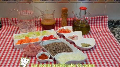 Lentejas con pavo y verduras, receta fácil Receta de lentejas con pavo y verduras