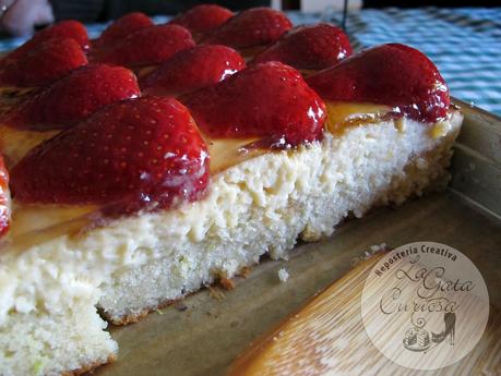 TARTA DE ALMENDRA, CREMA CHIBOUST Y FRESAS TARTA DE ALMENDRA, CREMA CHIBOUST Y FRESAS