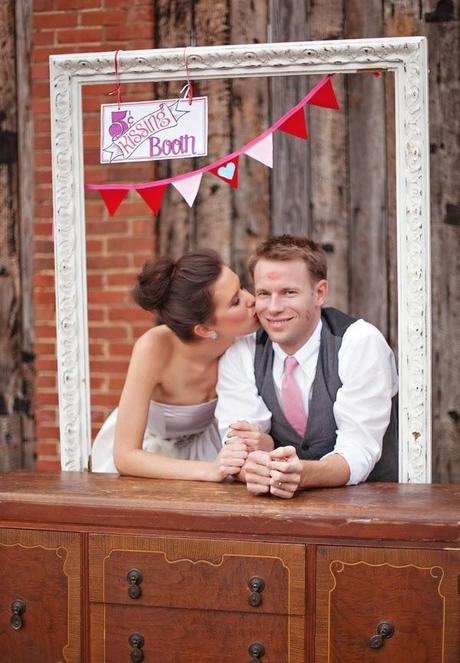 Incluye un Kissing Booth en tu boda Incluye un Kissing Booth en tu boda