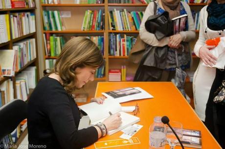 La caricia de Tánatos de María José Moreno La caricia de Tánatos de María José Moreno