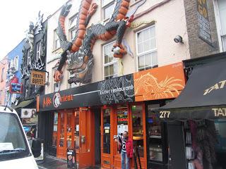 Restaurante-buffet chino dónde puedes comer muy bien a buen precio. Restaurante-buffet chino dónde puedes comer muy bien a buen precio.