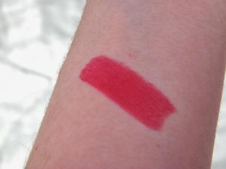 Buscando la barra de labios perfecta:Scarlet Ghost de Max Factor Buscando la barra de labios perfecta:Scarlet Ghost de Max Factor