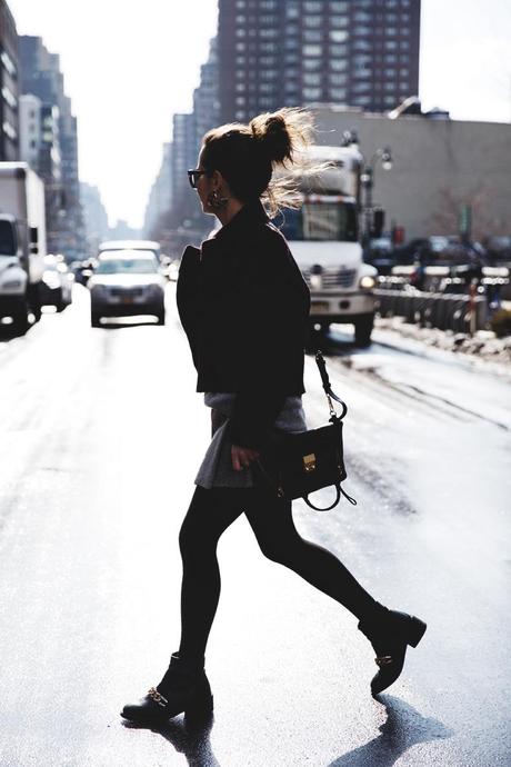 Skylight GRey_Skirt-Plaid_Jacket-Chain_Boots-Outfit-street_Style-21