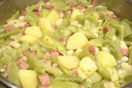 Judías verdes con patatas y jamón – Taccole con patate e speck faggiolinipatate3