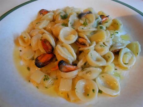 Pasta Orecchiette con patatas y mejillones – Orecchiette patate e cozze orecchiettepatatecozze7