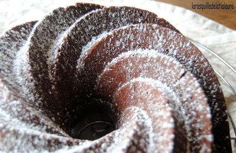 BUNDT CAKE DE VINO TINTO Y CHOCOLATE