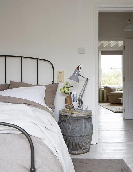 UNA CASA EN LONDRES CON UN DELICADO TOQUE INDUSTRIAL UNA CASA EN LONDRES CON UN DELICADO TOQUE INDUSTRIAL