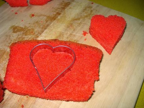 BIZCOCHO CON CORAZÓN BIZCOCHO CON CORAZÓN