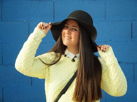 Yellow jumper + video Yellow jumper + video