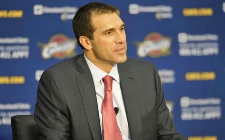 Los Cavs despiden a su General Manager