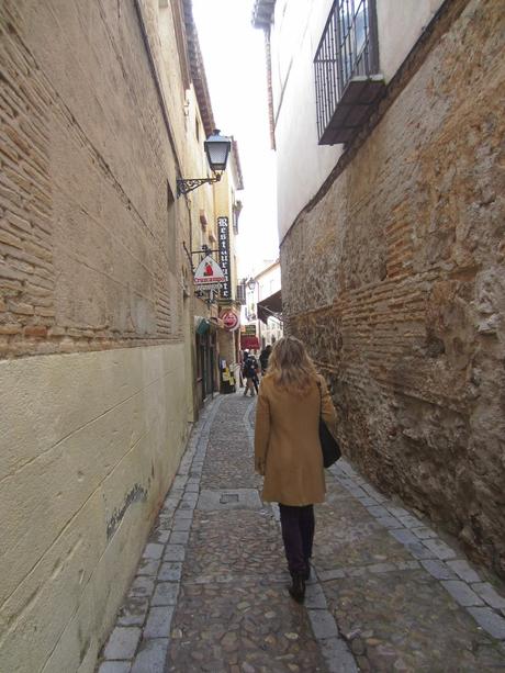 LOOK307-14.2.20148:30STAR TURN : CAMEL COATPREPARING CASE... LOOK307-14.2.20148:30STAR TURN : CAMEL COATPREPARING CASE...