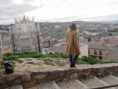 LOOK307-14.2.20148:30STAR TURN : CAMEL COATPREPARING CASE... LOOK307-14.2.20148:30STAR TURN : CAMEL COATPREPARING CASE...