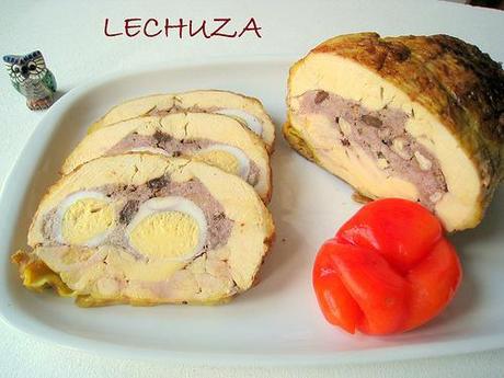 POLLO DESHUESADO RELLENO DE CARNE, PASAS Y NUECES POLLO RELLENO (8)