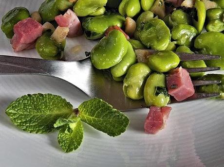 Habas a la menta con jamón Habas a la menta con jamón