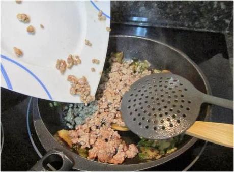 BERENJENAS RELLENAS DE TERNERA BERENJENAS RELLENAS DE TERNERA