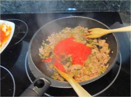 BERENJENAS RELLENAS DE TERNERA BERENJENAS RELLENAS DE TERNERA