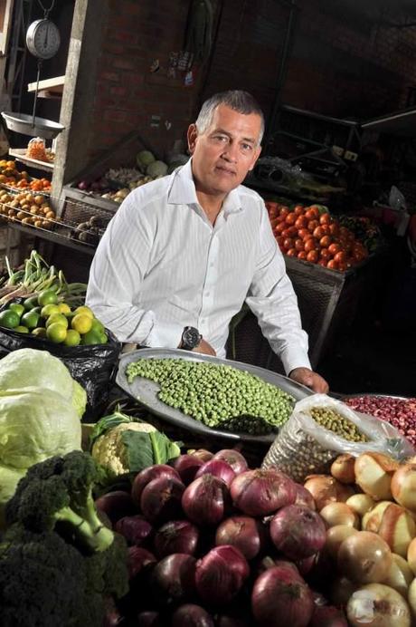 Carlos Yanguas, digno representante de la comida colombiana (parte II) Carlos en Mercado V1