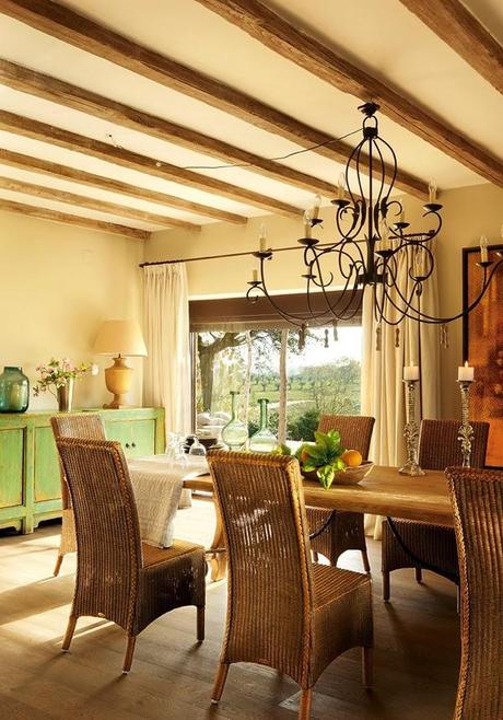 Un hogar cálido y acogedor / A warm and cozy home Un hogar cálido y acogedor / A warm and cozy home