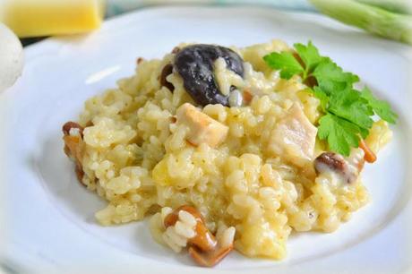 Risotto con pollo, setas y queso. Risotto con pollo, setas y queso.