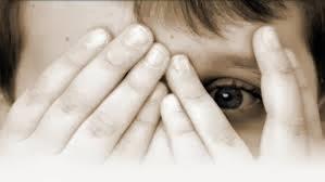 Yo miento, Tú mientes, Él miente Yo miento, Tú mientes, Él miente