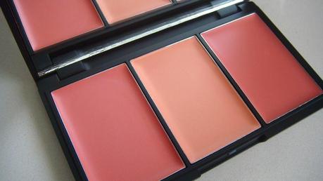 Siguen las novedades en Sleek...Blush by 3 Palettes: Californ.i.a. y Pink Lemonade Siguen las novedades en Sleek...Blush by 3 Palettes: Californ.i.a. y Pink Lemonade