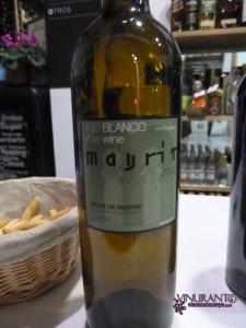 ¿Quién dijo que el arroz se tomaba sólo con blancos? Mayrit 2012. 100% Sauvignon Blanc.