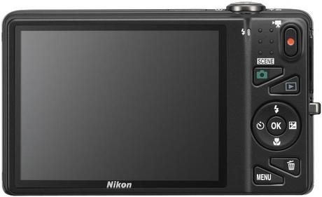 Nikon Coolpix S9500 pantalla