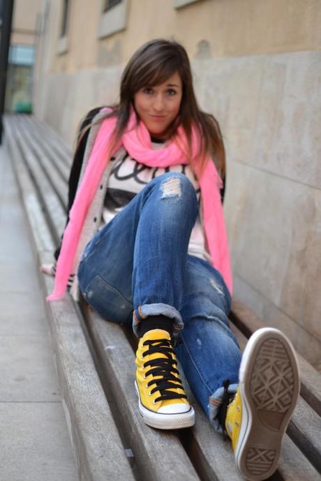 Look of the day: Yellow converse Look of the day: Yellow converse