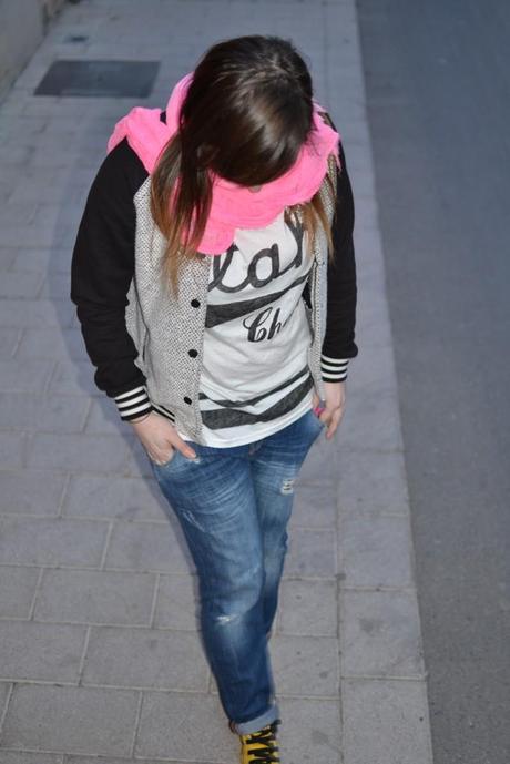 Look of the day: Yellow converse Look of the day: Yellow converse