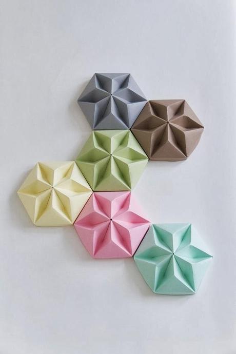 DIY....DECORAR LA PARED CON MURALES DE ORIGAMI