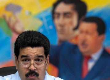 La reforma que pasó desapercibida – Emilio Martin Uribe Nicolas Maduro
