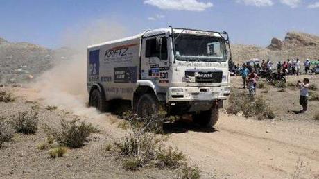 Secuestran un camión del Dakar con 1,4 toneladas de cocaína en Francia Secuestran un camión del Dakar con 1,4 toneladas de cocaína en Francia