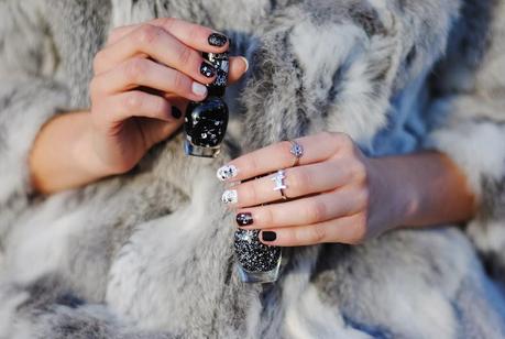 Black and white Astor. Black and white Astor.