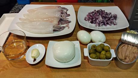 Calamares Rellenos con Salsa Cremosa de Cebolletas al Cava Calamares Rellenos con Salsa Cremosa de Cebolletas al Cava