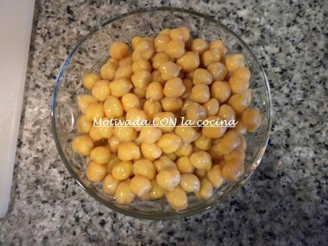 Garbanzos con salchichas Garbanzos con salchichas