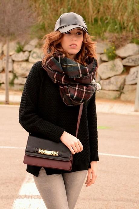 MY FAVORITE SCARF MY FAVORITE SCARF